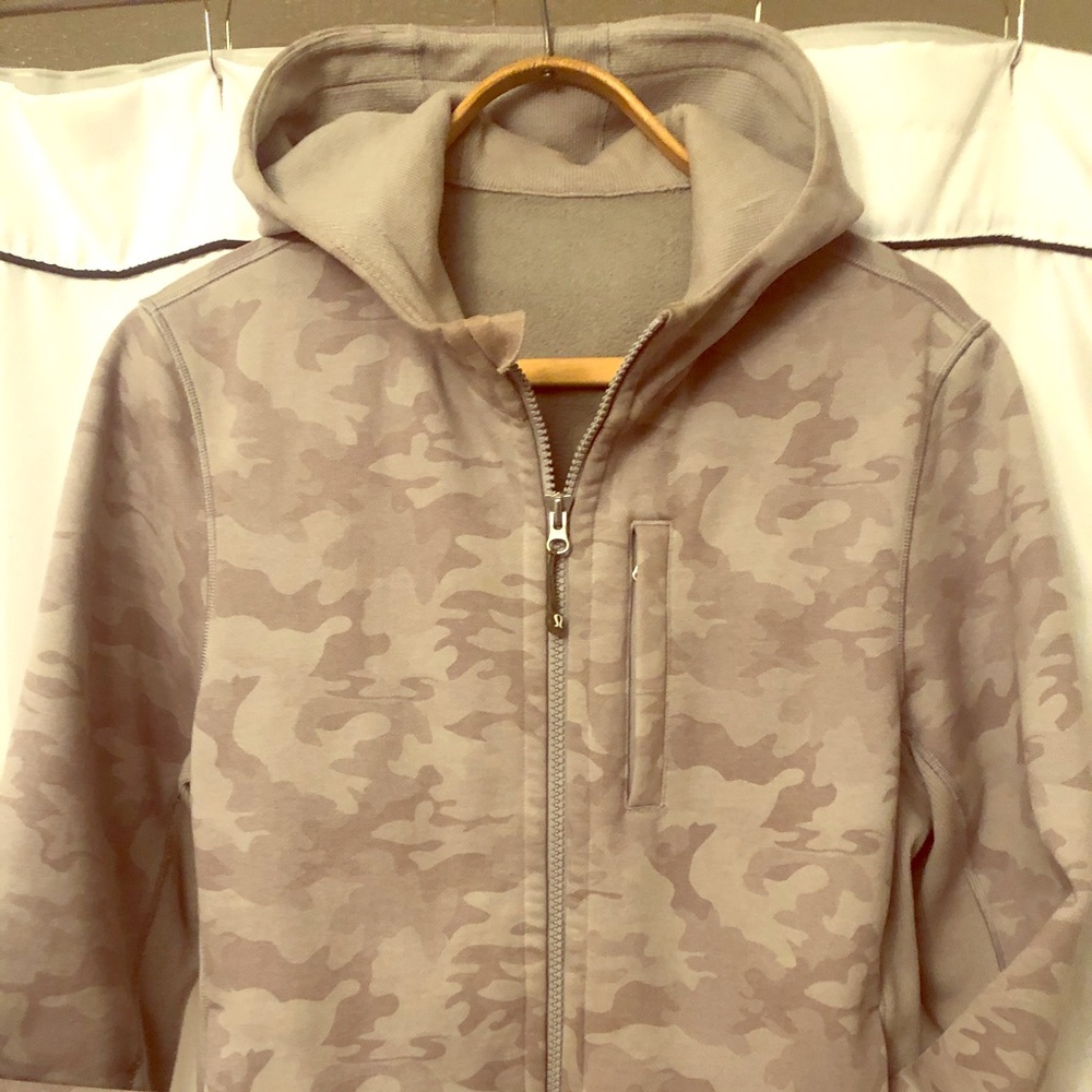 LULULEMON MENS HOODIE